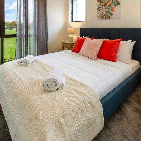 Peaceful Park View Townhouse 2 Bed W/Carpark Christchurch Exterior foto