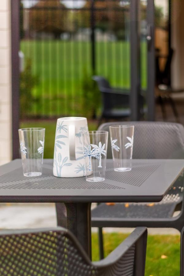 Peaceful Park View Townhouse 2 Bed W/Carpark Christchurch Exterior foto